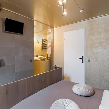 In With Sauna Retreat *