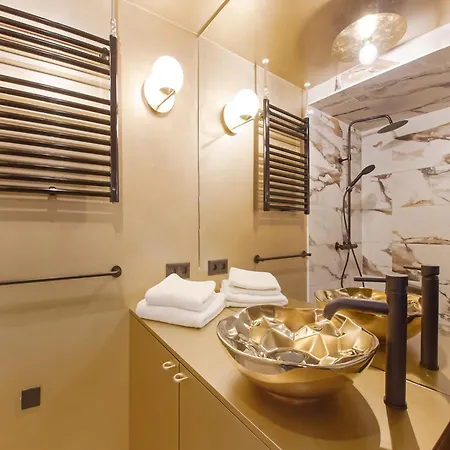 In With Sauna Retreat בית נופש
