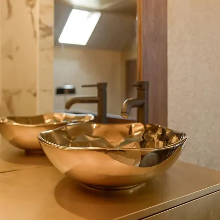 In With Sauna Retreat בית נופש *